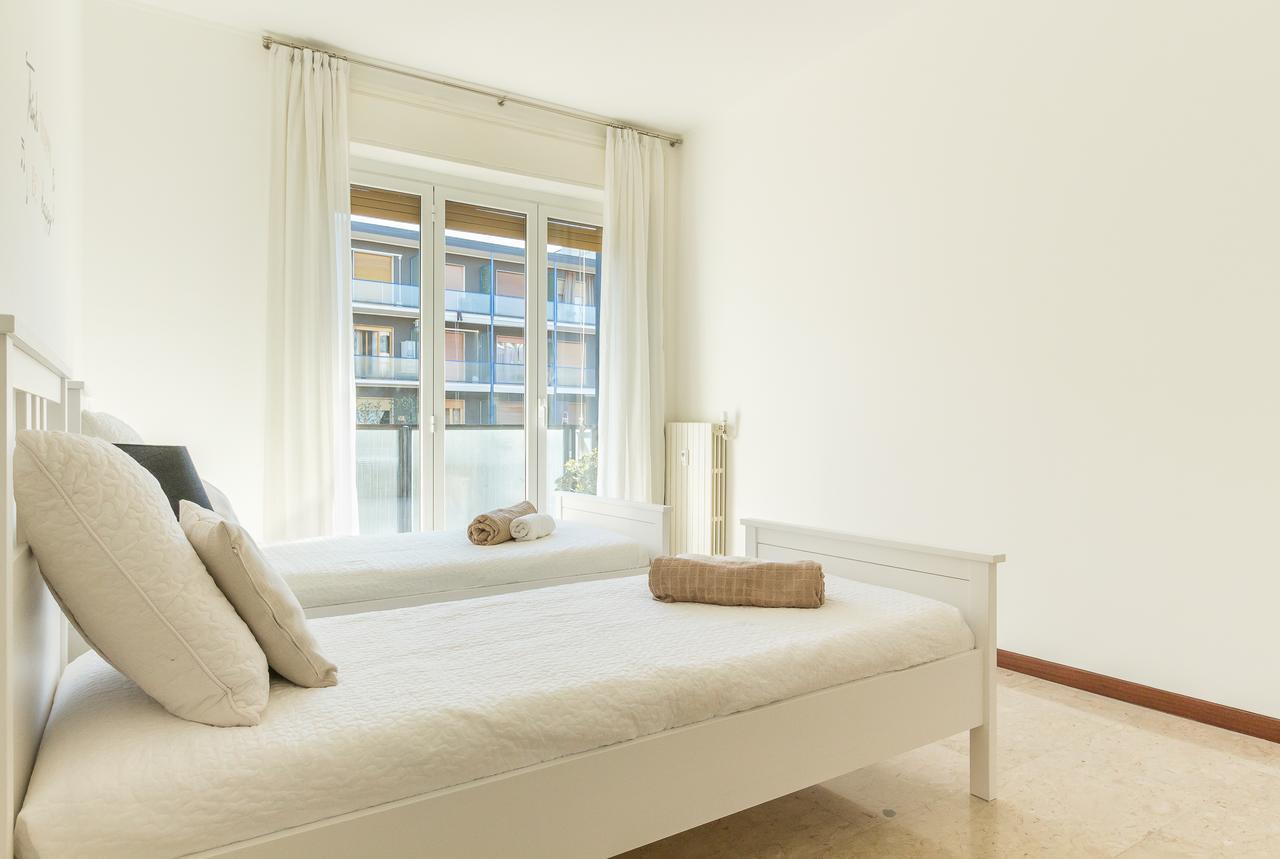Alessia'S Flat- Sondrio M3 Apartment มิลาน ภายนอก รูปภาพ